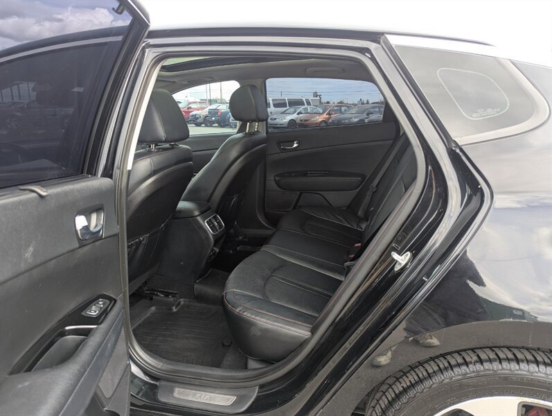 2016 Kia Optima SX Turbo - Photo 33 - Calgary, AB T2B 2Y9