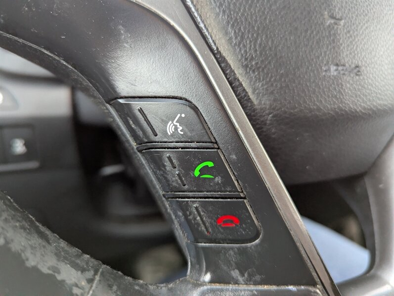 2017 Hyundai SANTA FE SE - Photo 18 - Calgary, AB T2B 2Y9