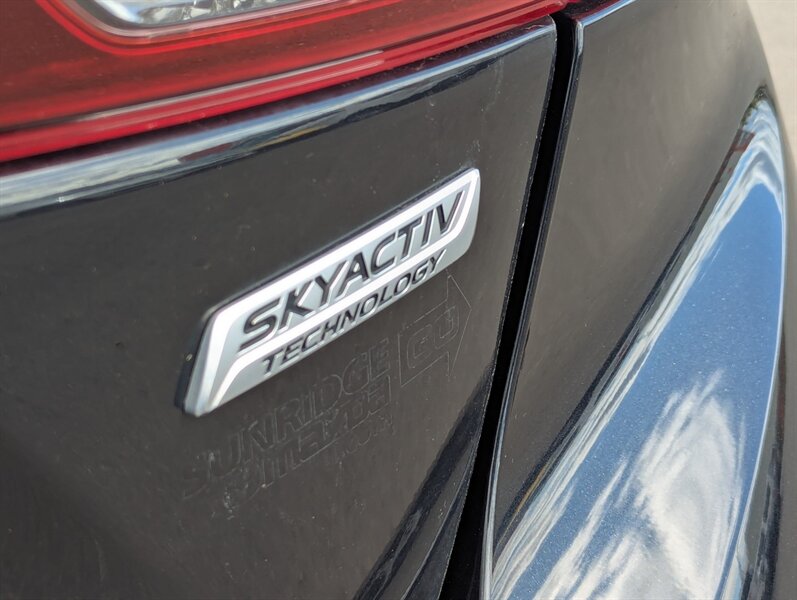 2017 Mazda Mazda3 Touring - Photo 39 - Calgary, AB T2B 2Y9