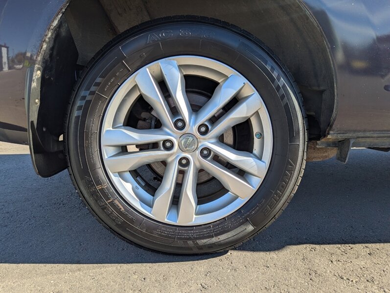 2013 Nissan Rogue SV - Photo 42 - Calgary, AB T2B 2Y9