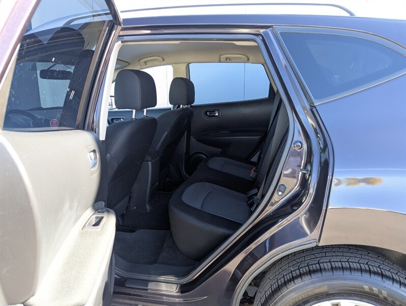 2013 Nissan Rogue SV - Photo 30 - Calgary, AB T2B 2Y9