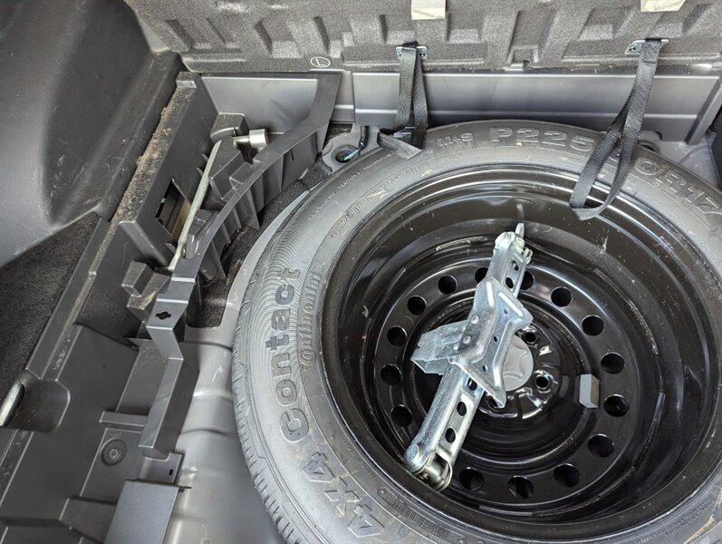 2013 Nissan Rogue SV - Photo 35 - Calgary, AB T2B 2Y9