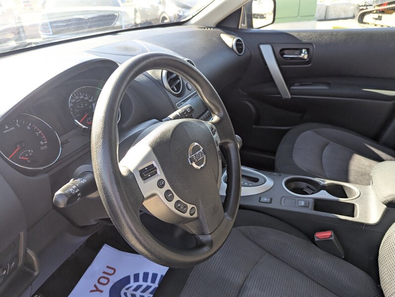2013 Nissan Rogue SV - Photo 13 - Calgary, AB T2B 2Y9