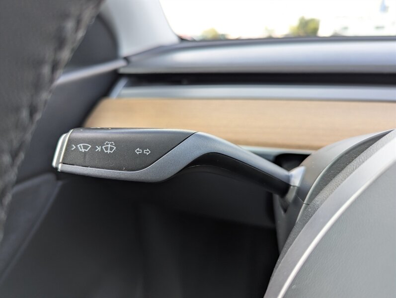 2021 Tesla Model Y Performance - Photo 24 - Calgary, AB T2B 2Y9