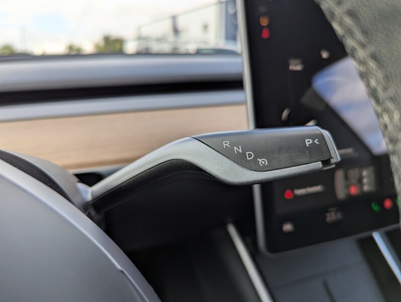 2021 Tesla Model Y Performance - Photo 25 - Calgary, AB T2B 2Y9