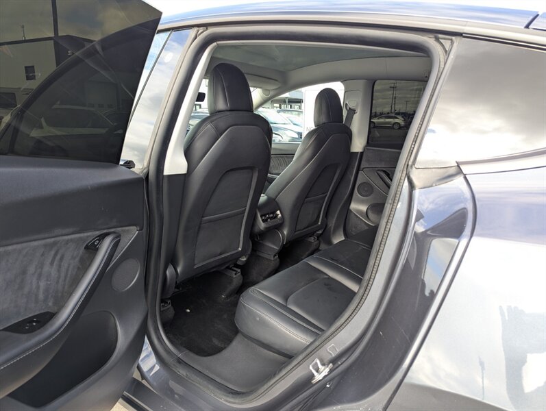 2021 Tesla Model Y Performance - Photo 28 - Calgary, AB T2B 2Y9