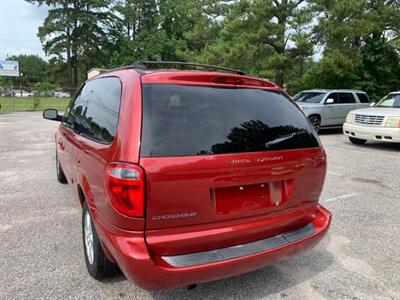 2006 Dodge Grand Caravan SXT   - Photo 4 - Rocky Mount, NC 27803