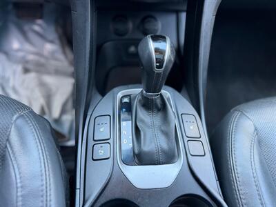 2017 Hyundai SANTA FE Sport 2.0T   - Photo 8 - Oshawa, ON L1H 3M2