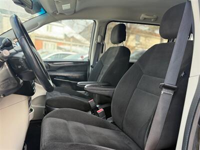2017 Dodge Grand Caravan SE - Photo 7 - Oshawa, ON L1H 3M2