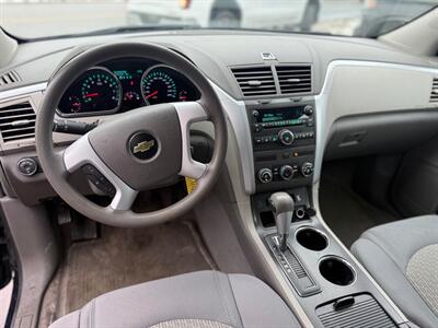 2011 Chevrolet Traverse LS   - Photo 8 - Oshawa, ON L1H 3M2