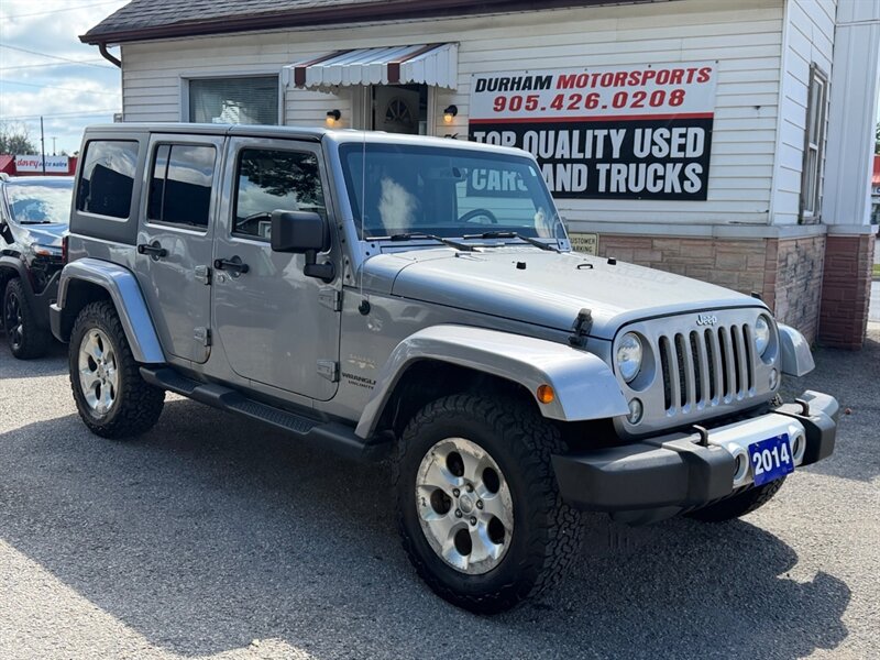 2014 Jeep Wrangler Unlimited Sahara  4x4 - Photo 1 - Oshawa, ON L1H 3M2