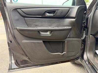 2013 Chevrolet Traverse LT AWD - Photo 9 - Oshawa, ON L1H 3M2