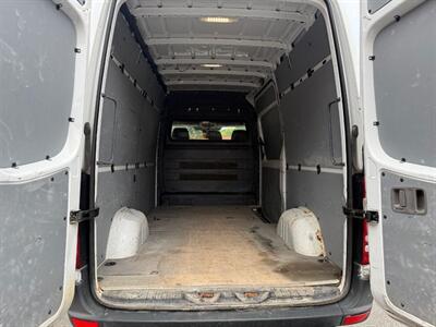 2015 Mercedes-Benz Sprinter 2500 144 WB  AWD - Photo 10 - Oshawa, ON L1H 3M2