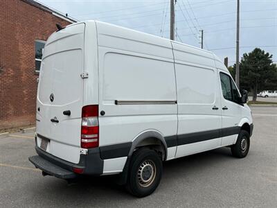 2015 Mercedes-Benz Sprinter 2500 144 WB  AWD - Photo 6 - Oshawa, ON L1H 3M2