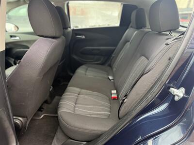 2015 Chevrolet Sonic LT Auto   - Photo 10 - Oshawa, ON L1H 3M2