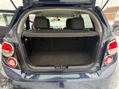 2015 Chevrolet Sonic LT Auto   - Photo 11 - Oshawa, ON L1H 3M2