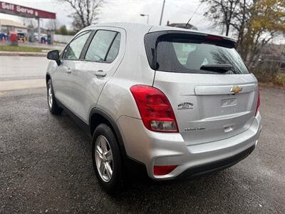 2018 Chevrolet Trax LS - Photo 4 - Oshawa, ON L1H 3M2