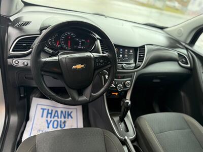 2018 Chevrolet Trax LS - Photo 8 - Oshawa, ON L1H 3M2