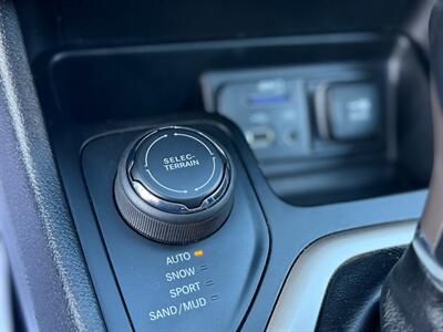 2017 Jeep Cherokee Latitude 75th Anniversary - Photo 11 - Oshawa, ON L1H 3M2