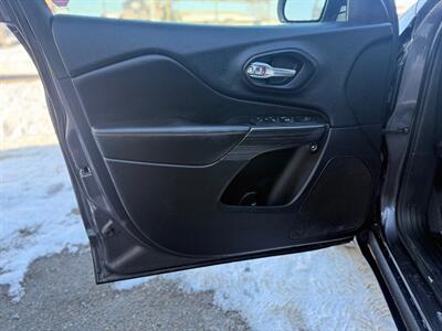 2017 Jeep Cherokee Latitude 75th Anniversary - Photo 13 - Oshawa, ON L1H 3M2