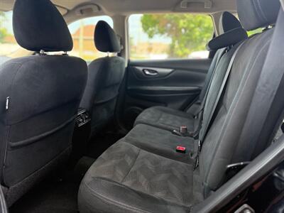 2015 Nissan Rogue S   - Photo 10 - Oshawa, ON L1H 3M2