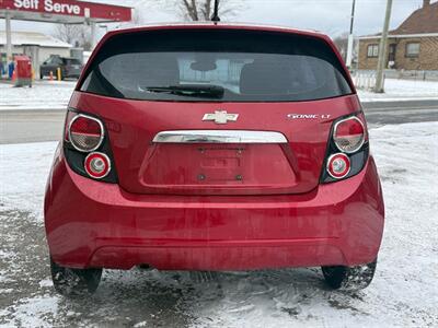 2013 Chevrolet Sonic LT   - Photo 5 - Oshawa, ON L1H 3M2