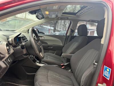 2013 Chevrolet Sonic LT   - Photo 7 - Oshawa, ON L1H 3M2