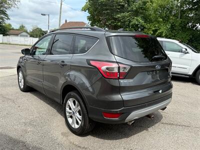 2017 Ford Escape SE  AWD - Photo 4 - Oshawa, ON L1H 3M2