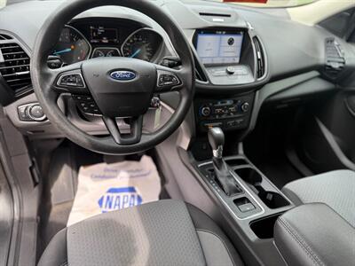 2017 Ford Escape SE  AWD - Photo 8 - Oshawa, ON L1H 3M2