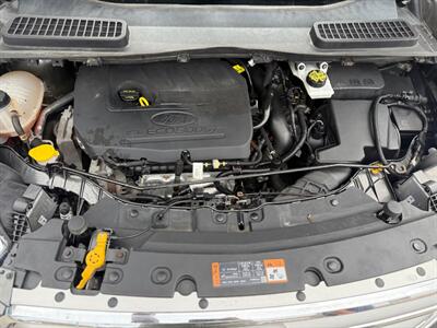 2017 Ford Escape SE  AWD - Photo 12 - Oshawa, ON L1H 3M2