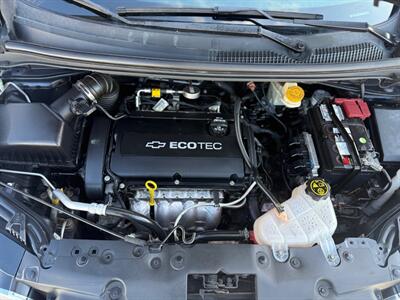 2015 Chevrolet Sonic LT Auto   - Photo 13 - Oshawa, ON L1H 3M2