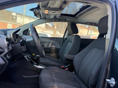 2015 Chevrolet Sonic LT Auto   - Photo 7 - Oshawa, ON L1H 3M2