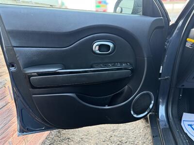 2014 Kia Soul EX   - Photo 9 - Oshawa, ON L1H 3M2