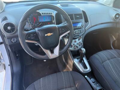 2013 Chevrolet Sonic LT   - Photo 8 - Oshawa, ON L1H 3M2