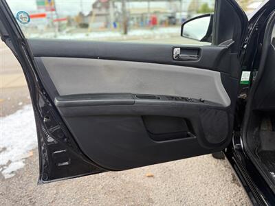 2011 Nissan Sentra 2.0 - Photo 9 - Oshawa, ON L1H 3M2