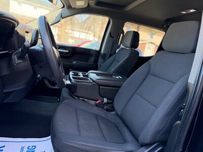 2021 Chevrolet Silverado 1500 Custom  4x4 - Photo 7 - Oshawa, ON L1H 3M2