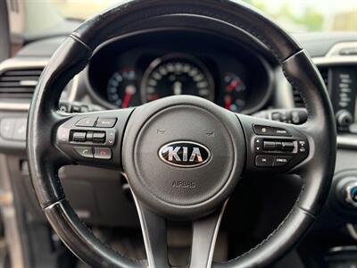 2017 Kia Sorento EX  AWD - Photo 10 - Oshawa, ON L1H 3M2