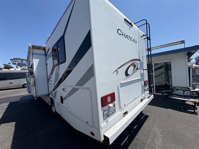 2021 THOR CHATEAU 28Z   - Photo 9 - Santee, CA 92071