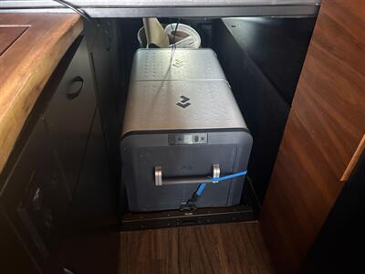 2022 MERCEDES SPRINTER CUSTOM 4X4   - Photo 9 - Santee, CA 92071