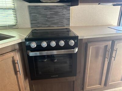 2019 Keystone COUGAR 22RBSWE   - Photo 17 - Santee, CA 92071