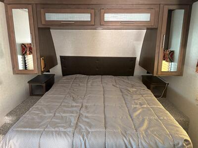 2019 Keystone COUGAR 22RBSWE   - Photo 10 - Santee, CA 92071