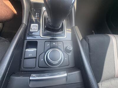 2018 Mazda Mazda3 Sport   - Photo 10 - Santee, CA 92071