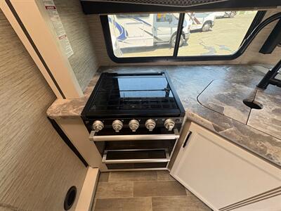 2021 THOR CHATEAU 28Z 28Z   - Photo 19 - Santee, CA 92071