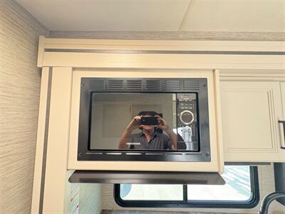 2021 THOR CHATEAU 28Z 28Z   - Photo 18 - Santee, CA 92071