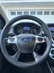 2012 Ford Focus SE - Photo 9 - Santee, CA 92071