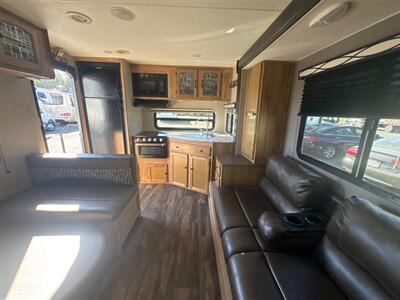 2019 FOREST RIVER FREEDOM EXPRESS ULTRA LITE 246 RKS   - Photo 12 - Santee, CA 92071