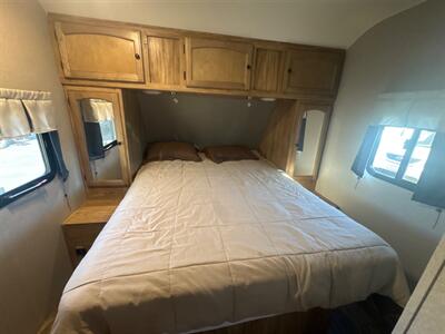 2019 FOREST RIVER FREEDOM EXPRESS ULTRA LITE 246 RKS   - Photo 10 - Santee, CA 92071