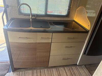 2016 Winnebago NAVION 3500   - Photo 11 - Santee, CA 92071