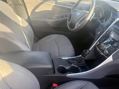 2012 HYUNDAI ELANTRA SE 2.0T   - Photo 7 - Santee, CA 92071