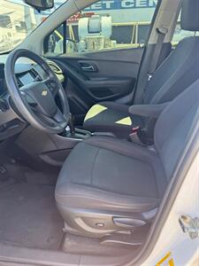 2019 CHEVROLET TRAX AWD LS - Photo 12 - Santee, CA 92071